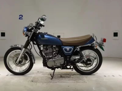 Yamaha SR400-5 лот № 5197 оценка 5  с аукциона в Японии 2