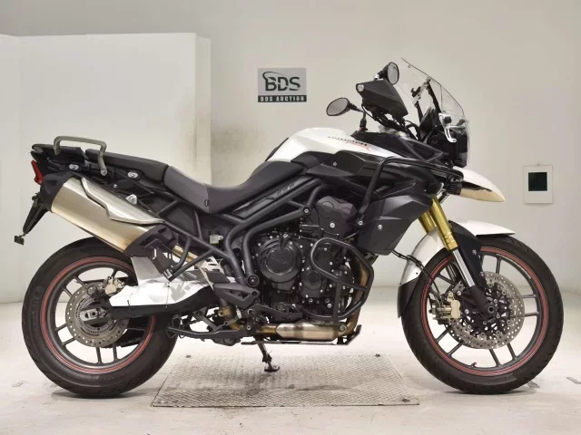 Triumph  TIGER 800 лот № 2814 оценка 4  с аукциона в Японии
