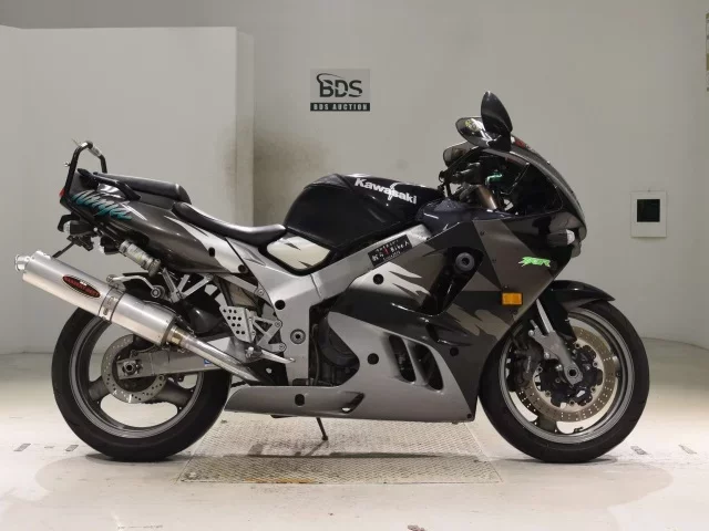 Kawasaki ZX-9R лот № 5378 оценка 4  с аукциона в Японии