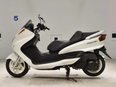 Yamaha MAJESTY 250C  с аукциона в Японии