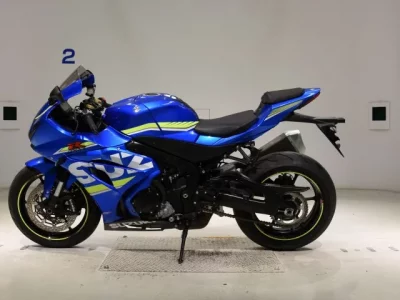 Suzuki GSX-R1000 лот № 7653 оценка 5  с аукциона в Японии 2