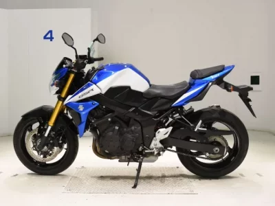Suzuki GSR750A  с аукциона в Японии