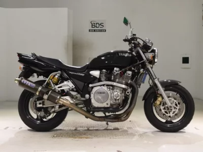 Yamaha XJR1300  с аукциона в Японии