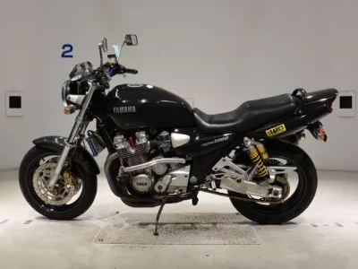 Yamaha XJR1300  с аукциона в Японии