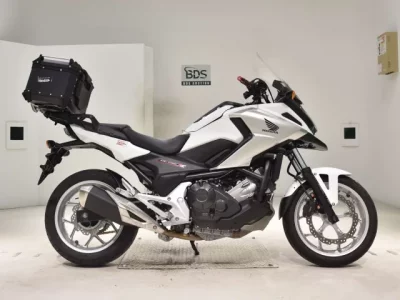 Honda NC750XLD-2