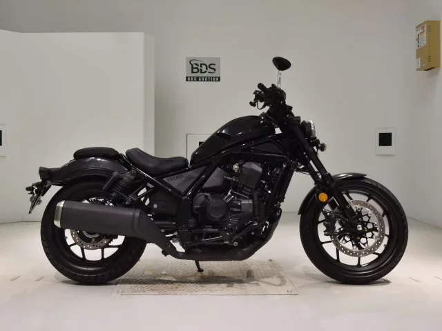 Honda REBEL 1100D лот № 7715 оценка 6  с аукциона в Японии