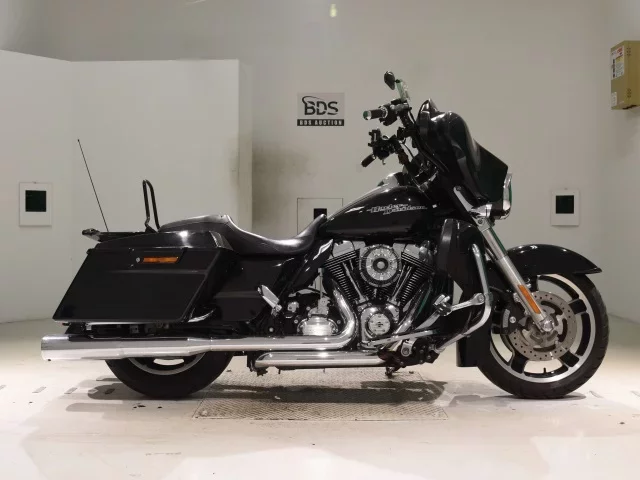 Harley-Davidson HARLEY FLHX1690 лот № 7601 оценка 4  с аукциона в Японии