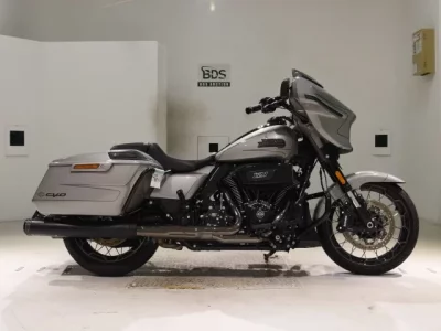 Harley-Davidson HARLEY FLHXSE1980CVO  с аукциона в Японии