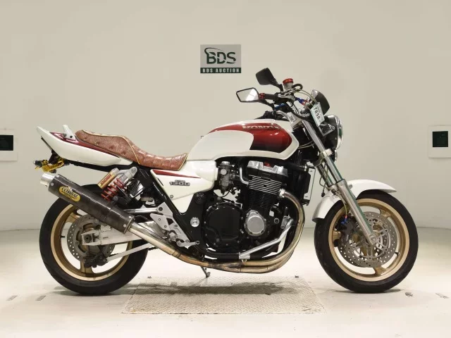 Honda CB1300SF лот № 7838 оценка 4  с аукциона в Японии