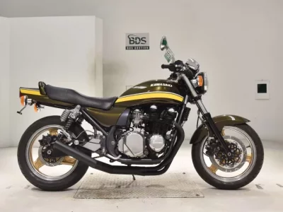 Kawasaki ZEPHYR750  с аукциона в Японии