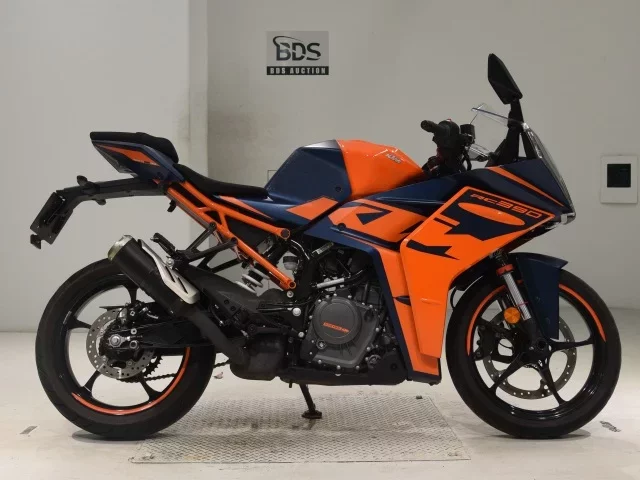 KTM  RC390 лот № 0348 оценка 5  с аукциона в Японии