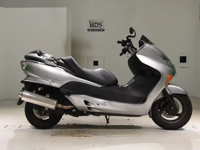 Honda FORZA Z лот № 5014 оценка 4  с аукциона в Японии