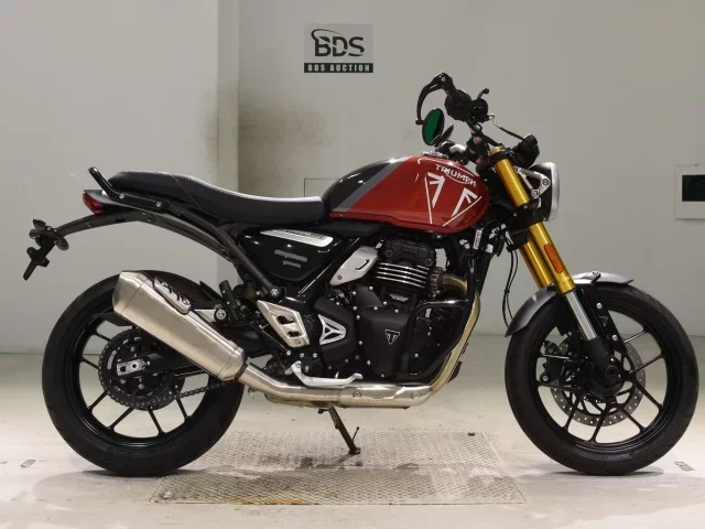Triumph  SPEED 400 лот № 7778 оценка 7  с аукциона в Японии