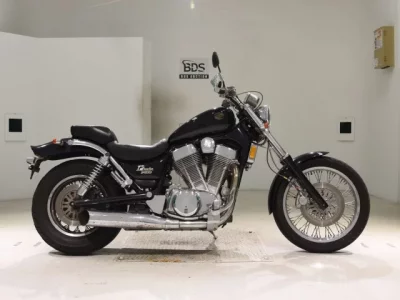 Suzuki INTRUDER 1400  с аукциона в Японии