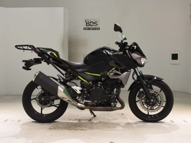 Kawasaki Z400-2 лот № 2875 оценка 5  с аукциона в Японии
