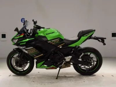 Kawasaki NINJA650A лот № 0352 оценка 4  с аукциона в Японии 2