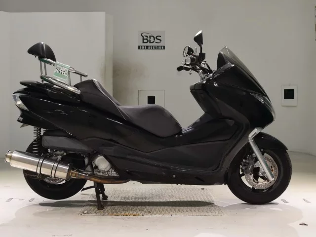 Honda FORZA Z лот № 7927 оценка 4  с аукциона в Японии