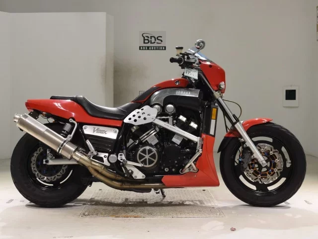 Yamaha V-MAX лот № 2729 оценка 4  с аукциона в Японии