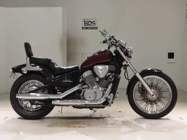 Honda STEED600 лот № 5215 оценка 4  с аукциона в Японии