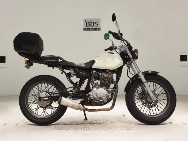 Honda FTR223 лот № 7957 оценка 4  с аукциона в Японии