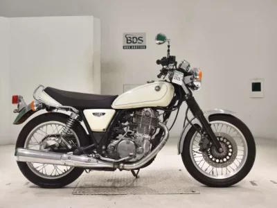 Yamaha SR400-4  с аукциона в Японии