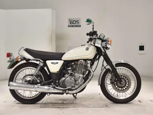 Yamaha SR400-4 лот № 2925 оценка 4  с аукциона в Японии