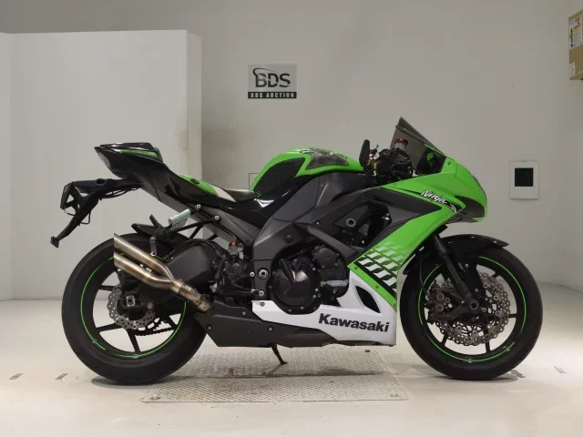 Kawasaki ZX-10R лот № 7791 оценка 4  с аукциона в Японии