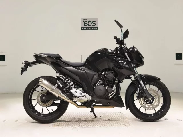 Yamaha FZ25 лот № 7788 оценка 5  с аукциона в Японии