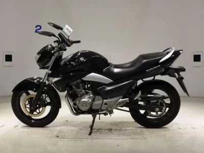 Suzuki GSR250  с аукциона в Японии