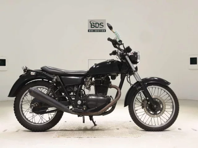 Kawasaki 250TR лот № 7699 оценка 4  с аукциона в Японии