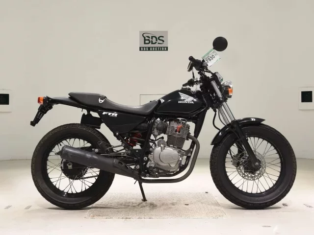 Honda FTR223 лот № 7930 оценка 4  с аукциона в Японии