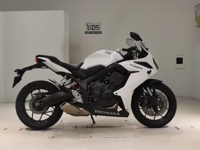 Honda CBR650R лот № 0532 оценка 5  с аукциона в Японии