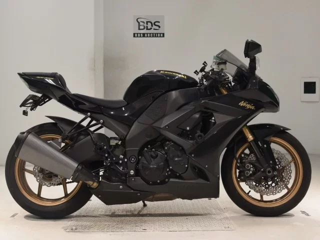 Kawasaki ZX-10R лот № 3038 оценка 4  с аукциона в Японии