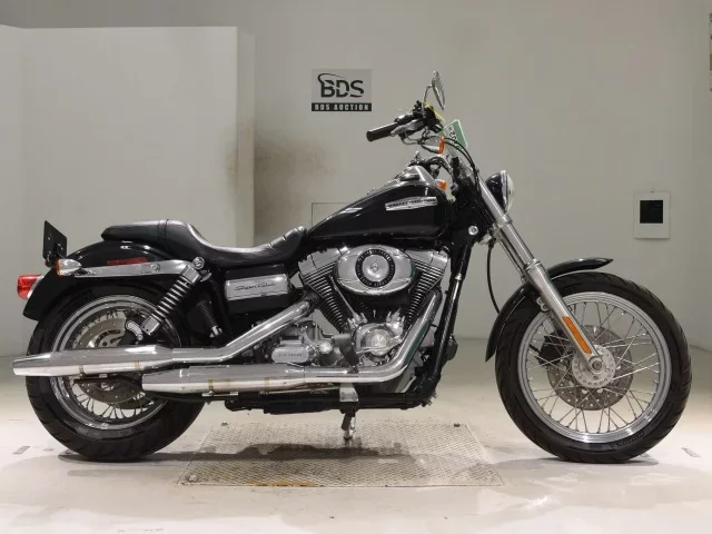 Harley-Davidson HARLEY FXDC1580 лот № 5202 оценка 4  с аукциона в Японии
