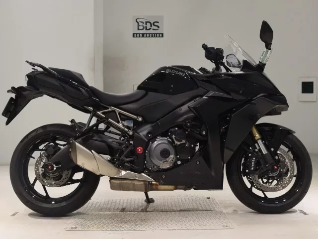 Suzuki GSX-S1000GT лот № 5176 оценка 6  с аукциона в Японии