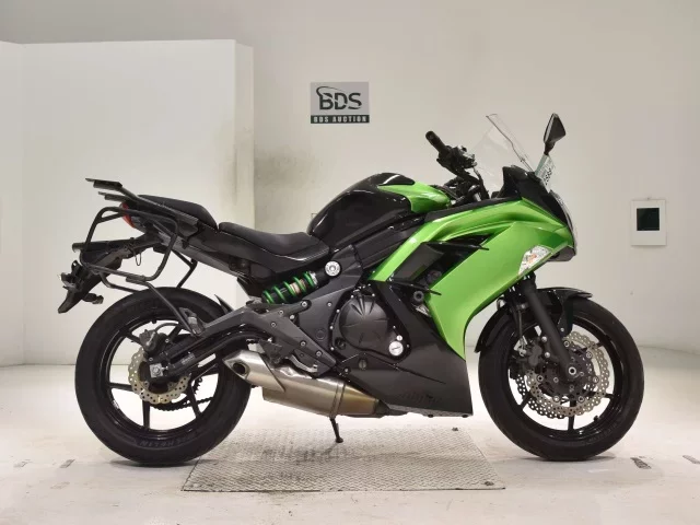 Kawasaki NINJA400 лот № 2888 оценка 4  с аукциона в Японии