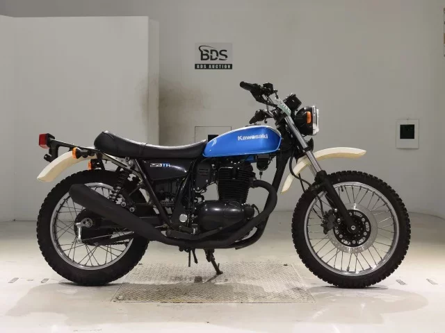 Kawasaki 250TR лот № 8023 оценка 4  с аукциона в Японии