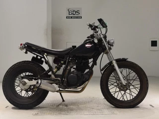 Yamaha TW200 лот № 7949 оценка 4  с аукциона в Японии