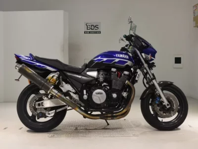 Yamaha XJR1300  с аукциона в Японии