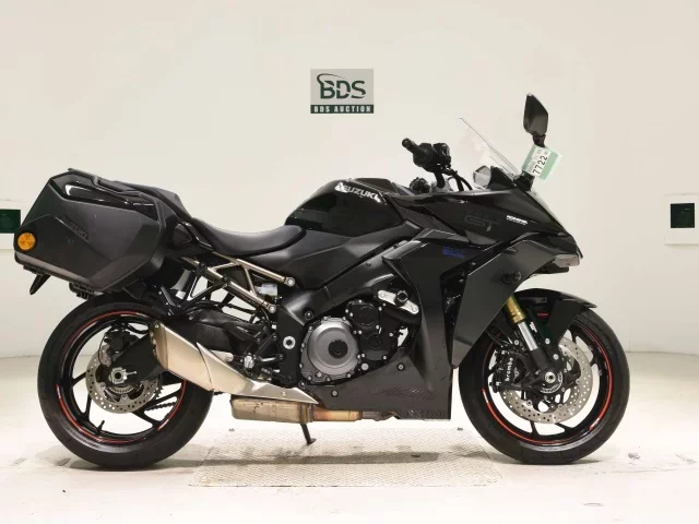 Suzuki GSX-S1000GT лот № 7722 оценка 6  с аукциона в Японии