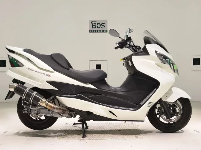 Suzuki SKYWAVE 250S-3 лот № 7918 оценка 4  с аукциона в Японии