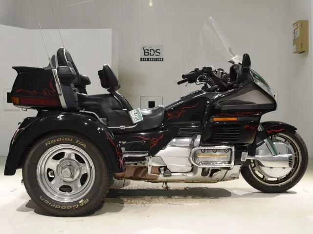 Honda GL1500 TRIKE лот № 3012 оценка 4  с аукциона в Японии