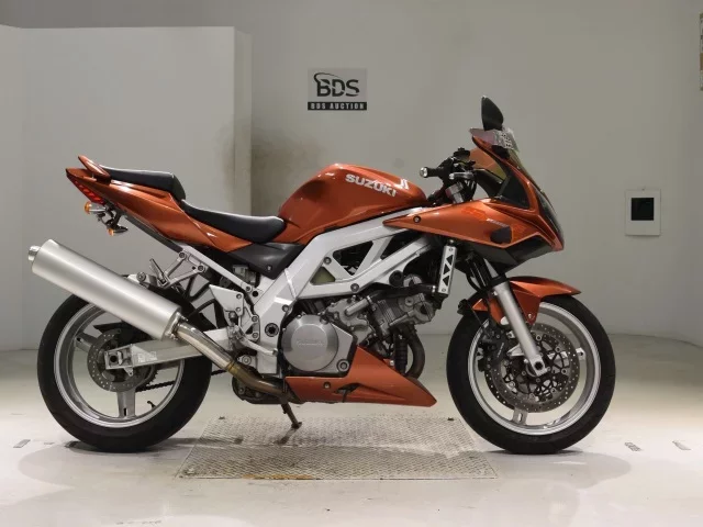 Suzuki SV1000S лот № 5188 оценка 4  с аукциона в Японии