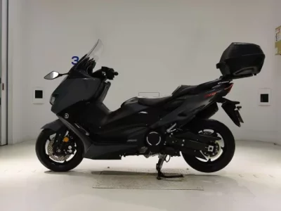 Yamaha T-MAX560T лот № 7728 оценка 5  с аукциона в Японии 2