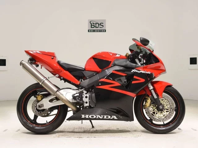 Honda CBR954RR лот № 7695 оценка 4  с аукциона в Японии