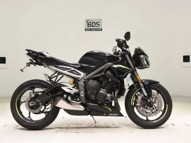 Triumph  STREET TRIPLE RS лот № 5147 оценка 5  с аукциона в Японии