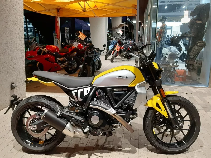 Ducati  SCRAMBLER ICON лот № 02165 оценка 7  с аукциона в Японии