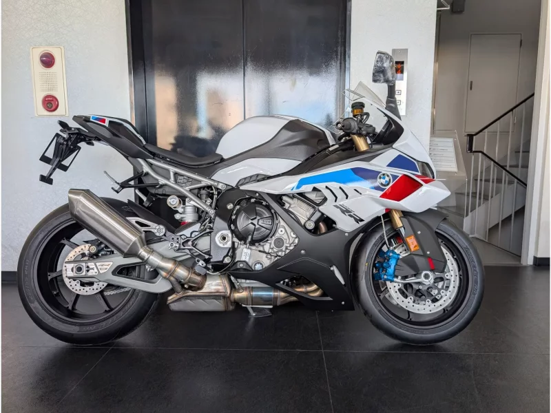 BMW  S1000RR M PACKAGE лот № 04267 оценка 8  с аукциона в Японии