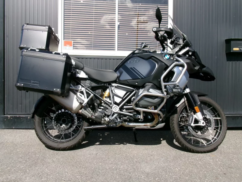 BMW  R1250GS ADVENTURE лот № 04305 оценка 4  с аукциона в Японии