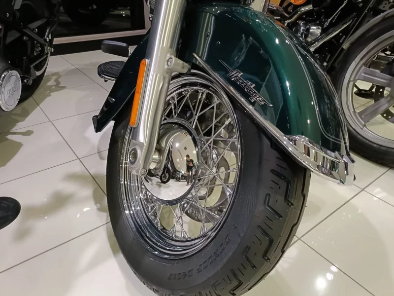 Harley-Davidson HARLEY FLHCS лот № 04362 оценка 6  с аукциона в Японии